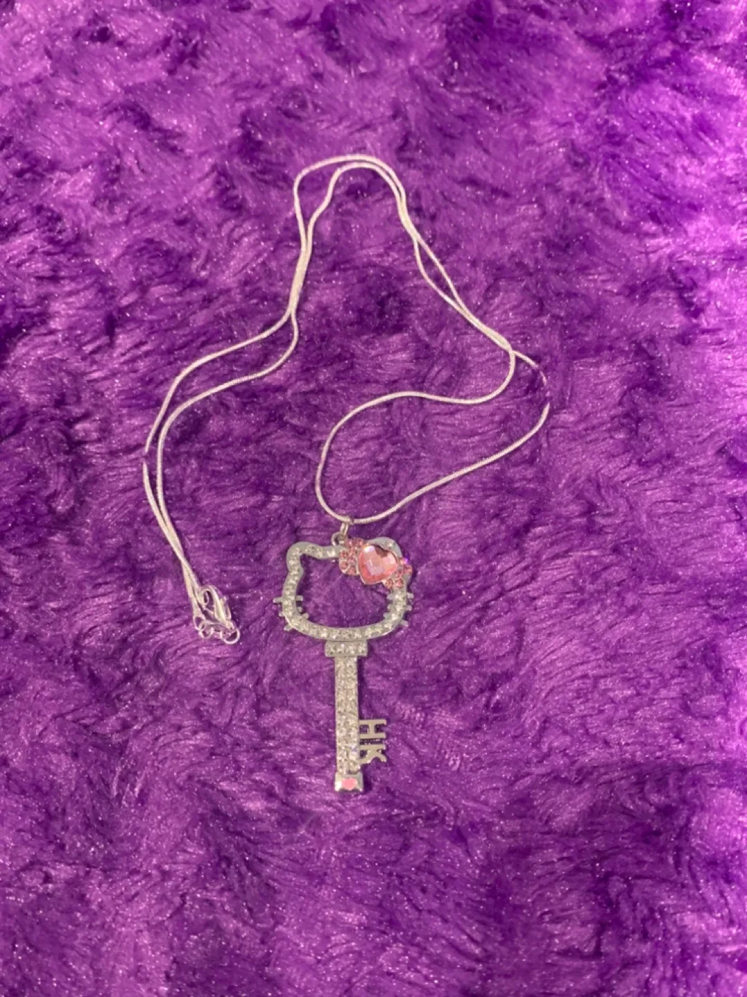 Hello Kitty 925 sliver chain with silver plated pendant thumbnail
