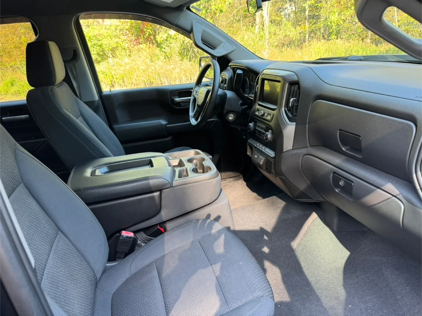 20 Chevrolet Silverado Custom image indicator(8)