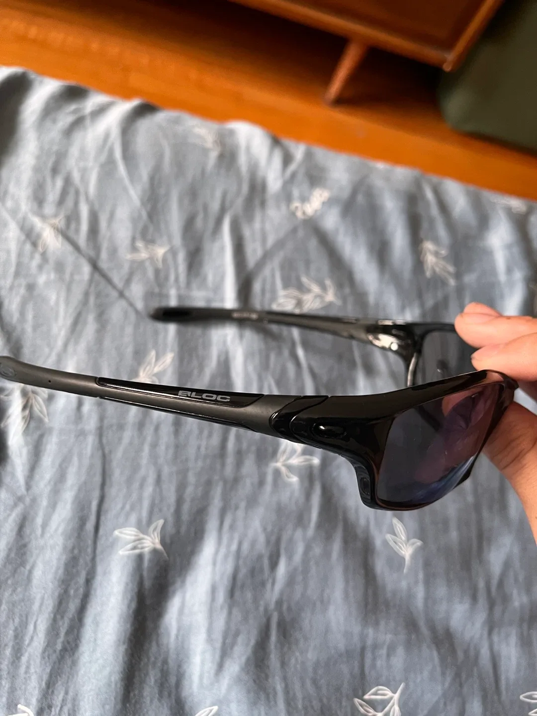 Oakley Sunglasses - Black