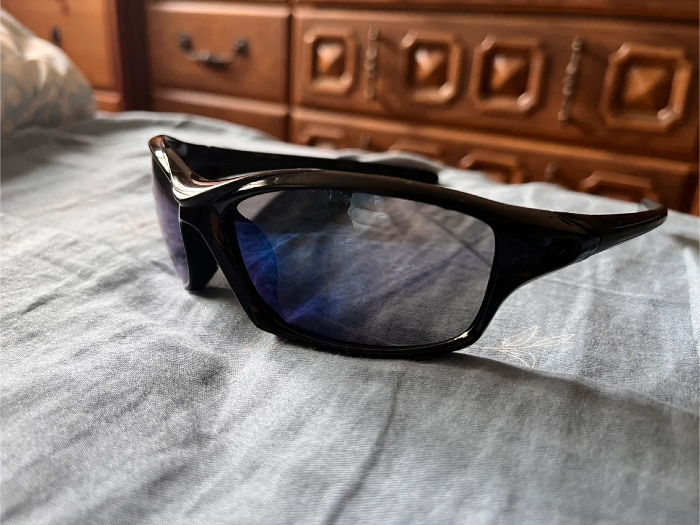 Oakley Sunglasses - Black image indicator(2)
