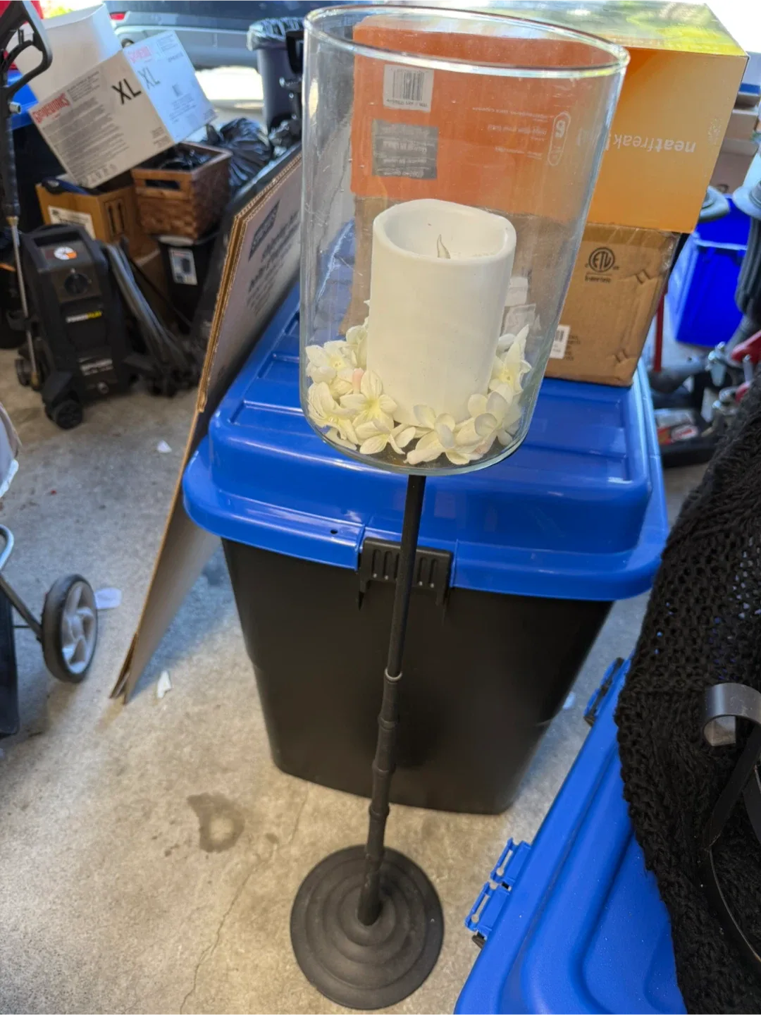 Candle Holder with Glass Vase image indicator(5)