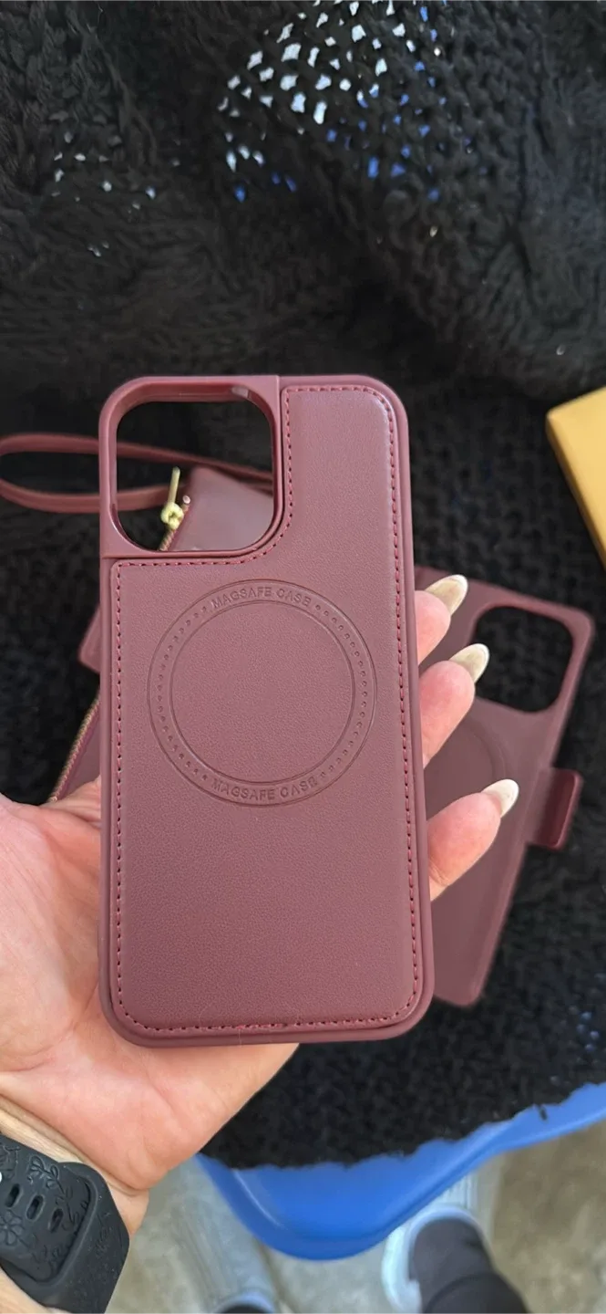 Burgundy EVO Wallet Case image indicator(6)