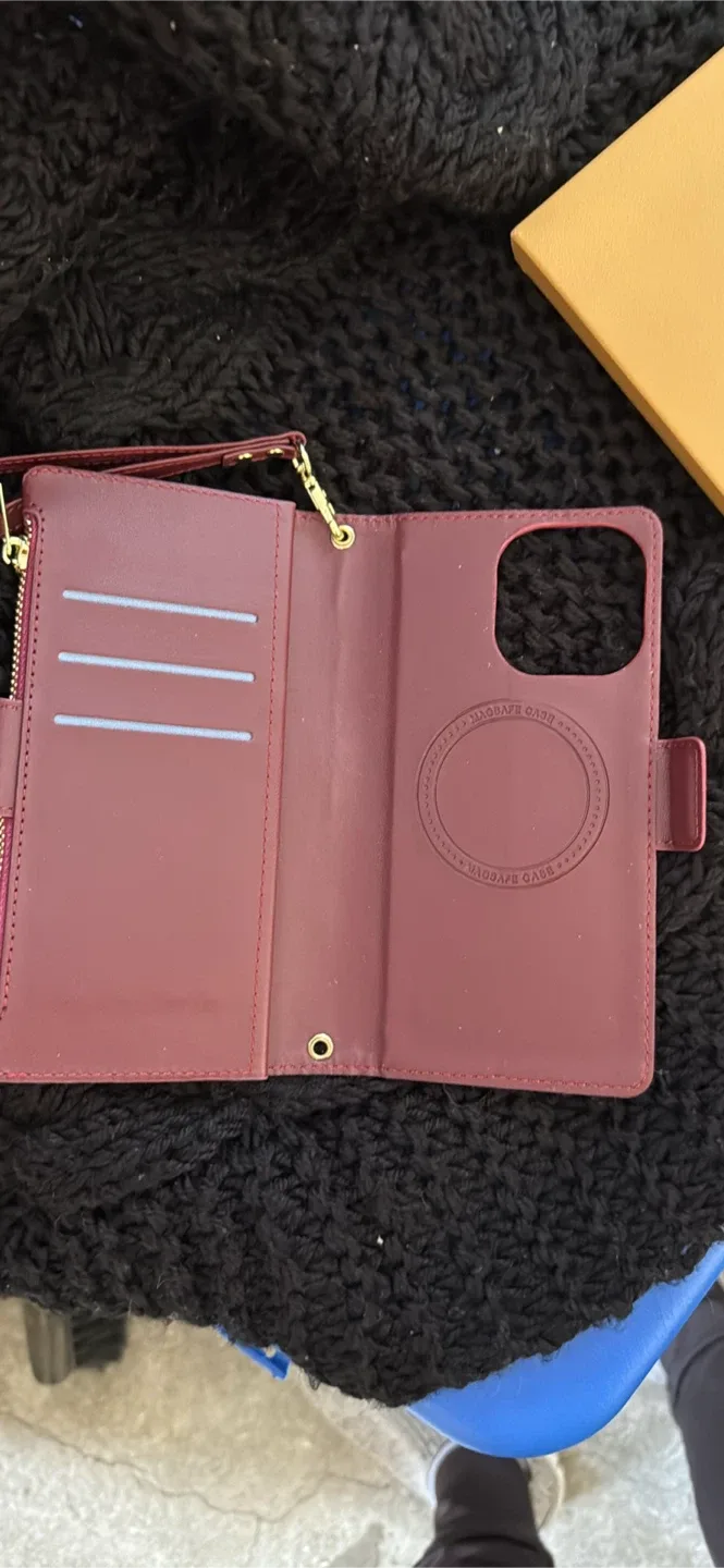 Burgundy EVO Wallet Case image indicator(5)