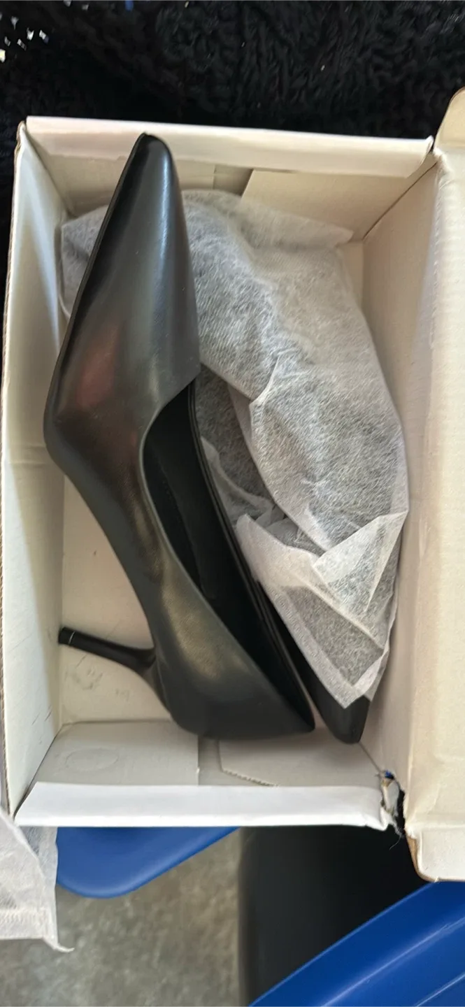 Black Heels, Size 40 image indicator(3)