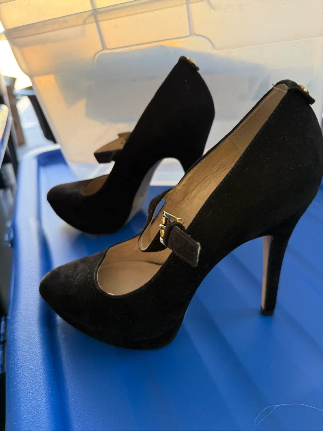 Michael Kors Black Heels - Size 8M image indicator(2)