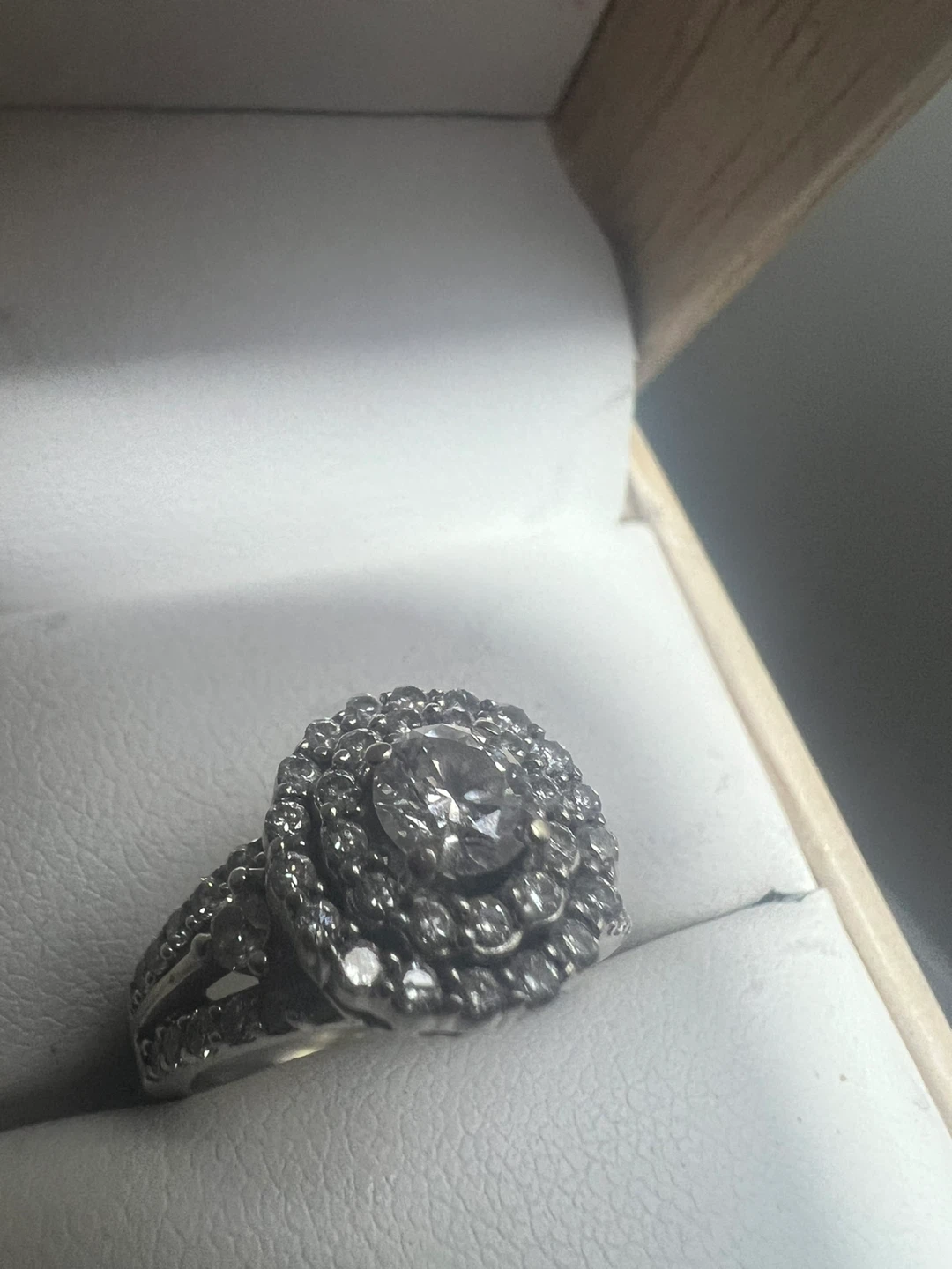 14 k Diamond  ring with an appraisal - photo 4