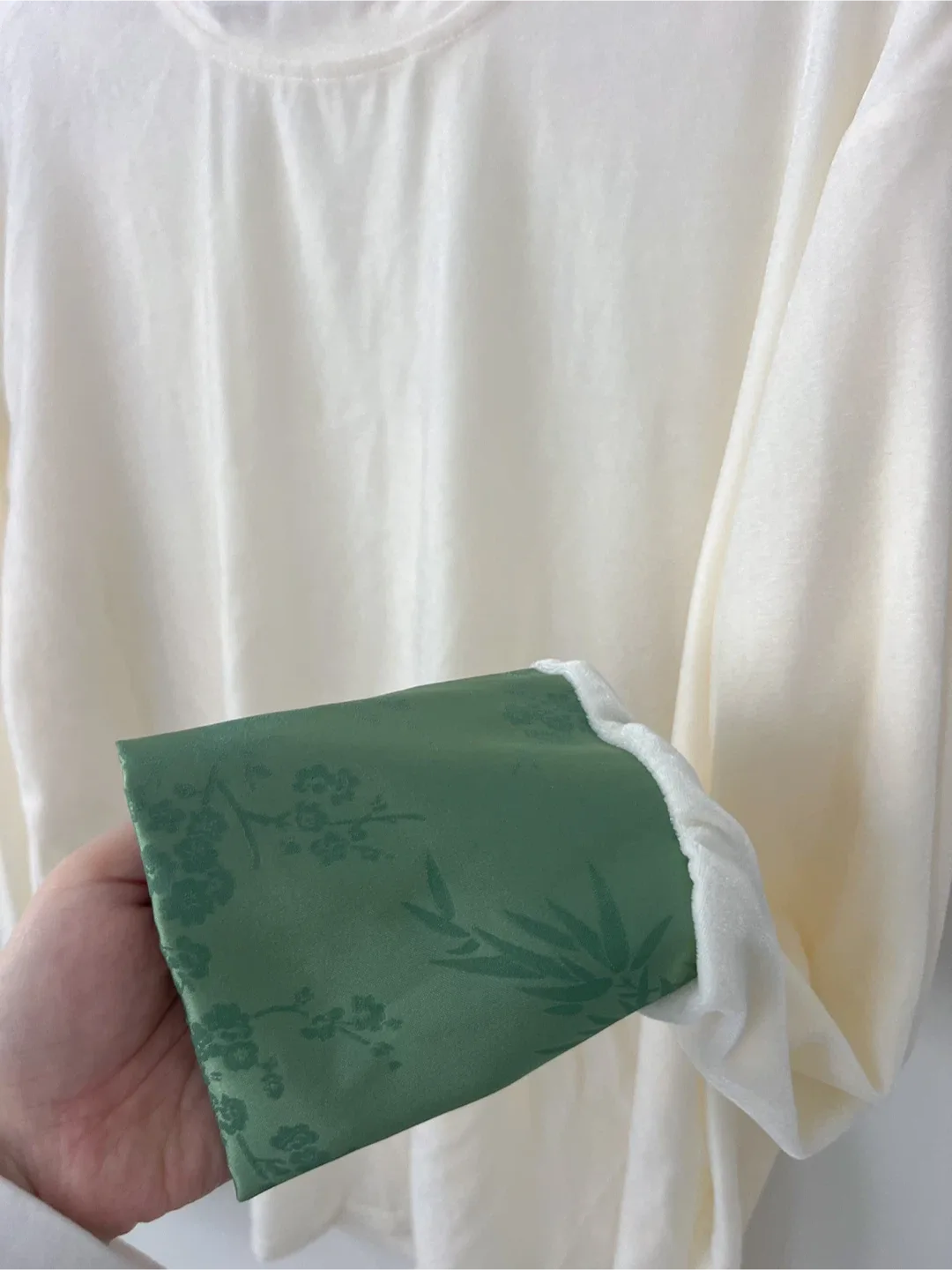 Yanti Green Floral Vest & Cream Top Set image indicator(4)