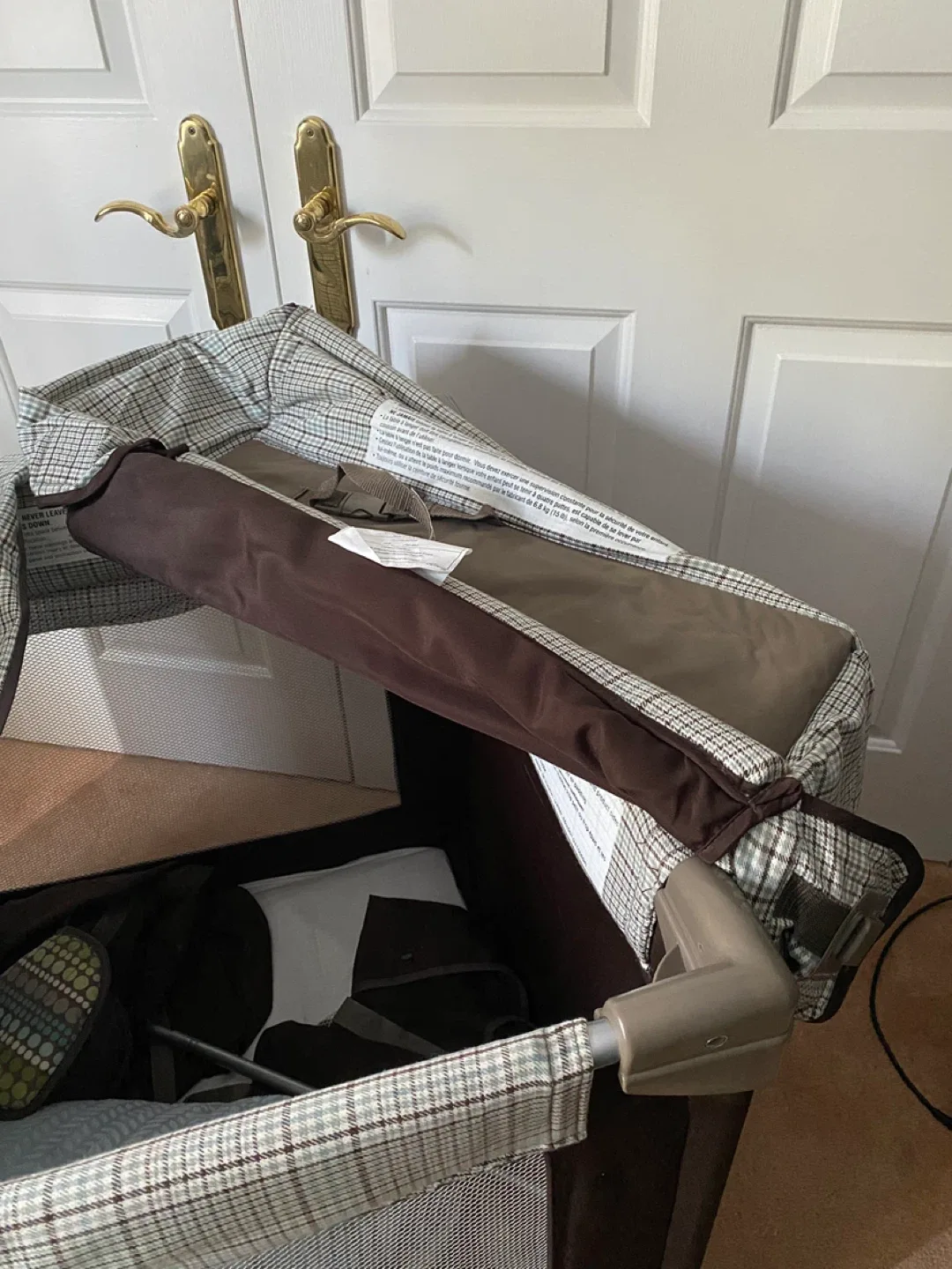 Eddie Bauer Playard image indicator(7)