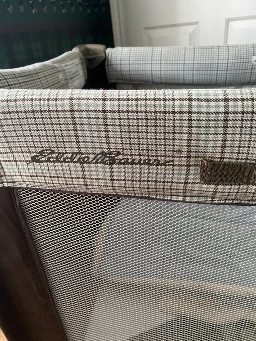 Eddie Bauer Playard image indicator(5)