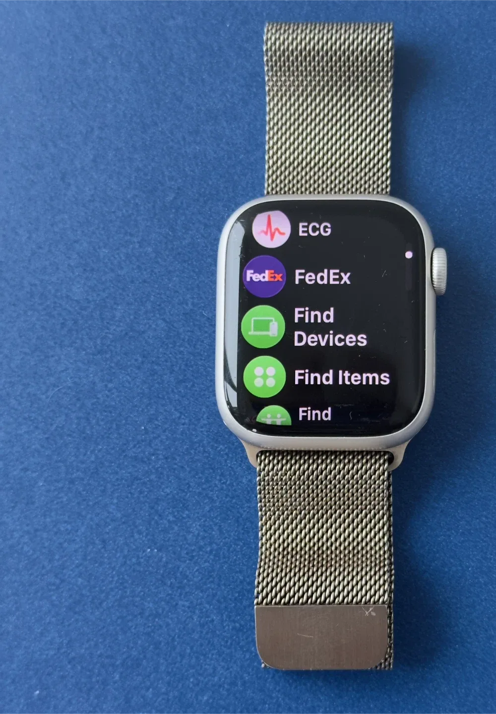 Apple Watch Series 8 (GPS) 41 MM image indicator(3)