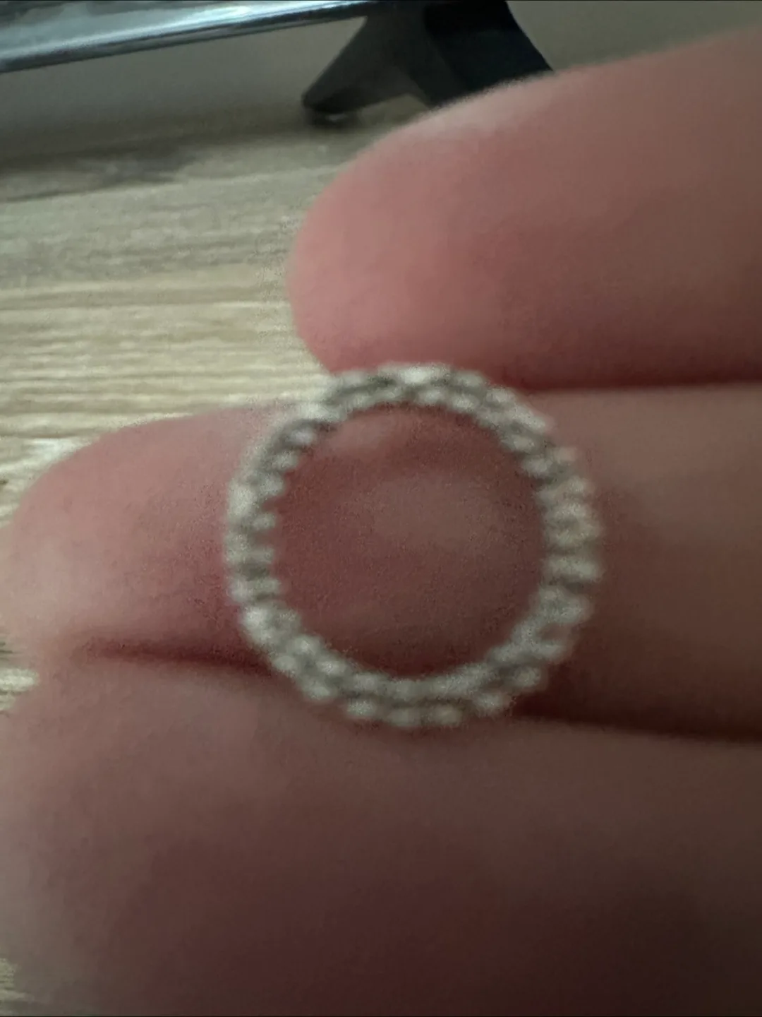 10k white gold Circle Pendant with real diamonds image indicator(4)