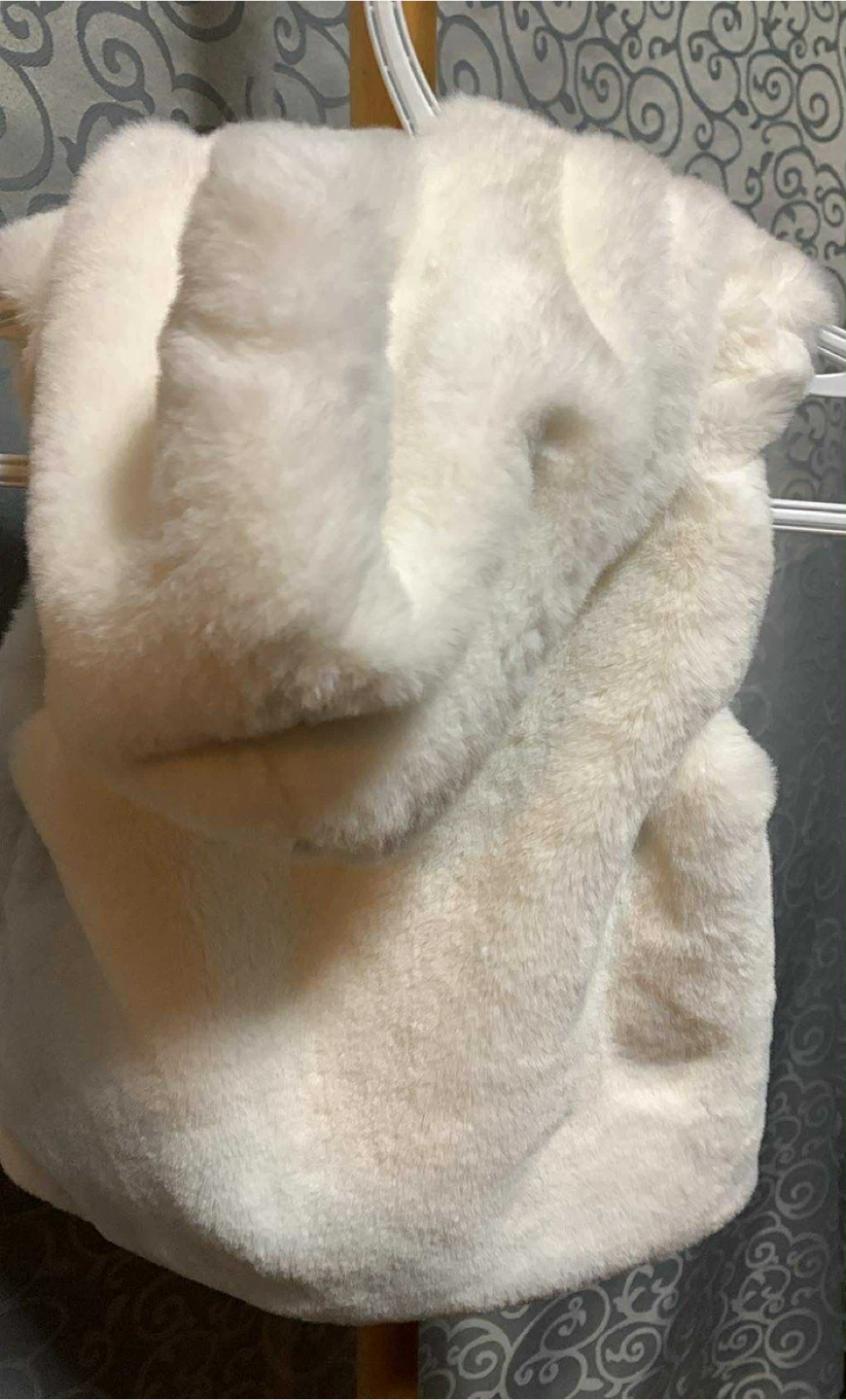Isaac Mizrahi White Faux Fur Vest - Size 3/6M - photo 2