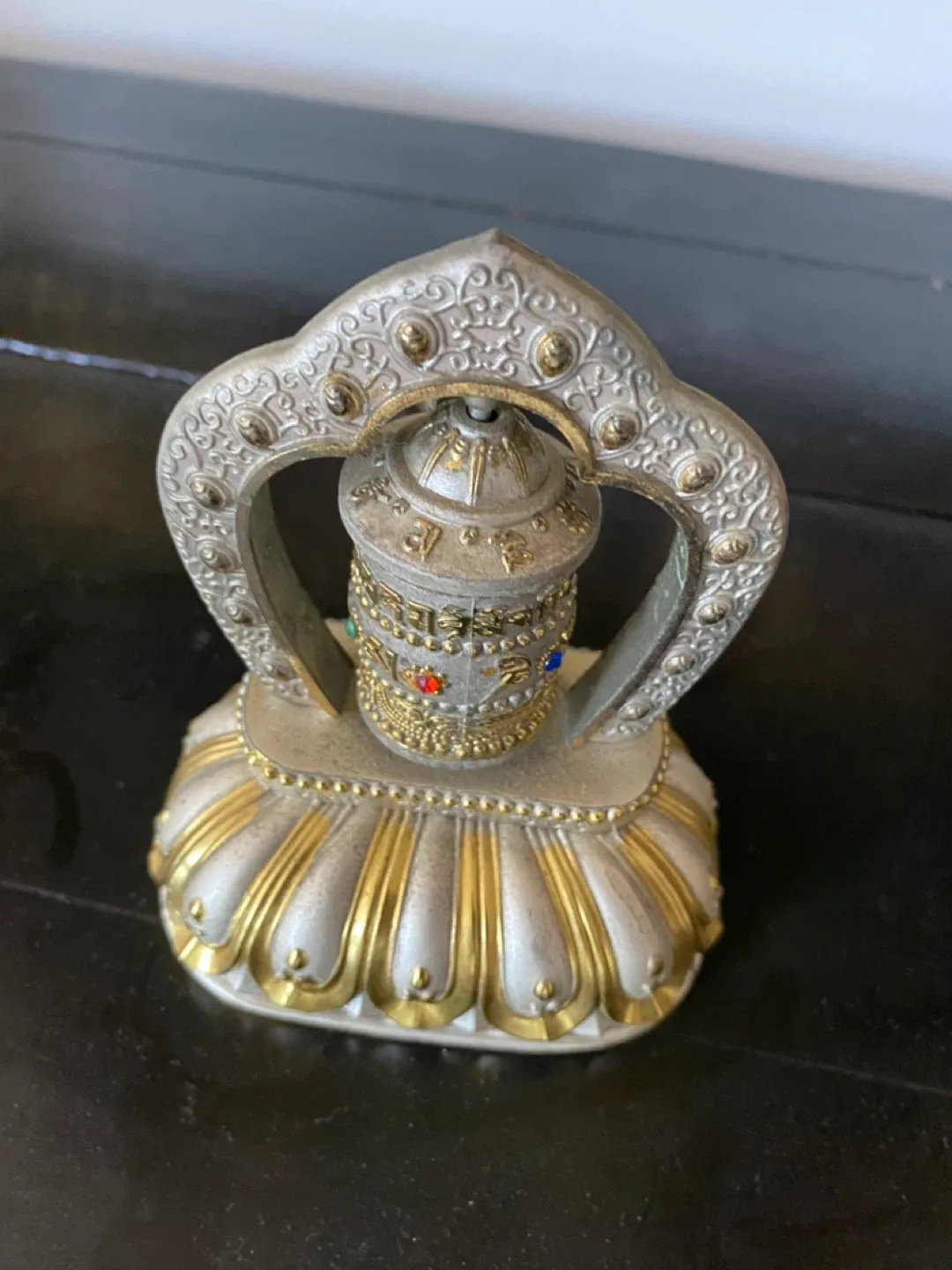 Tibetan Prayer Wheel - Solar Powered image indicator(2)