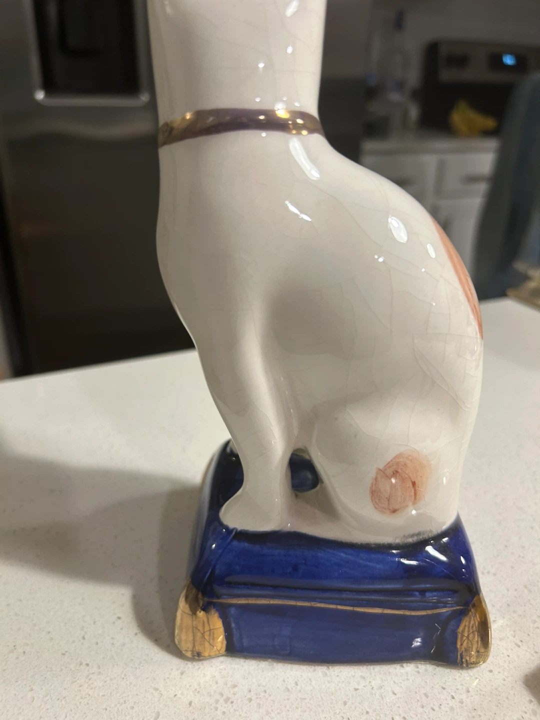 Vintage Staffordshire-style cat figurine - photo 3