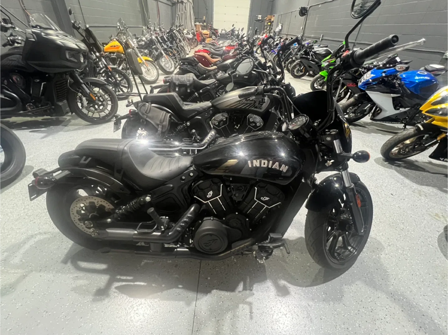 2022 Indian Scout Rogue Sixty thumbnail