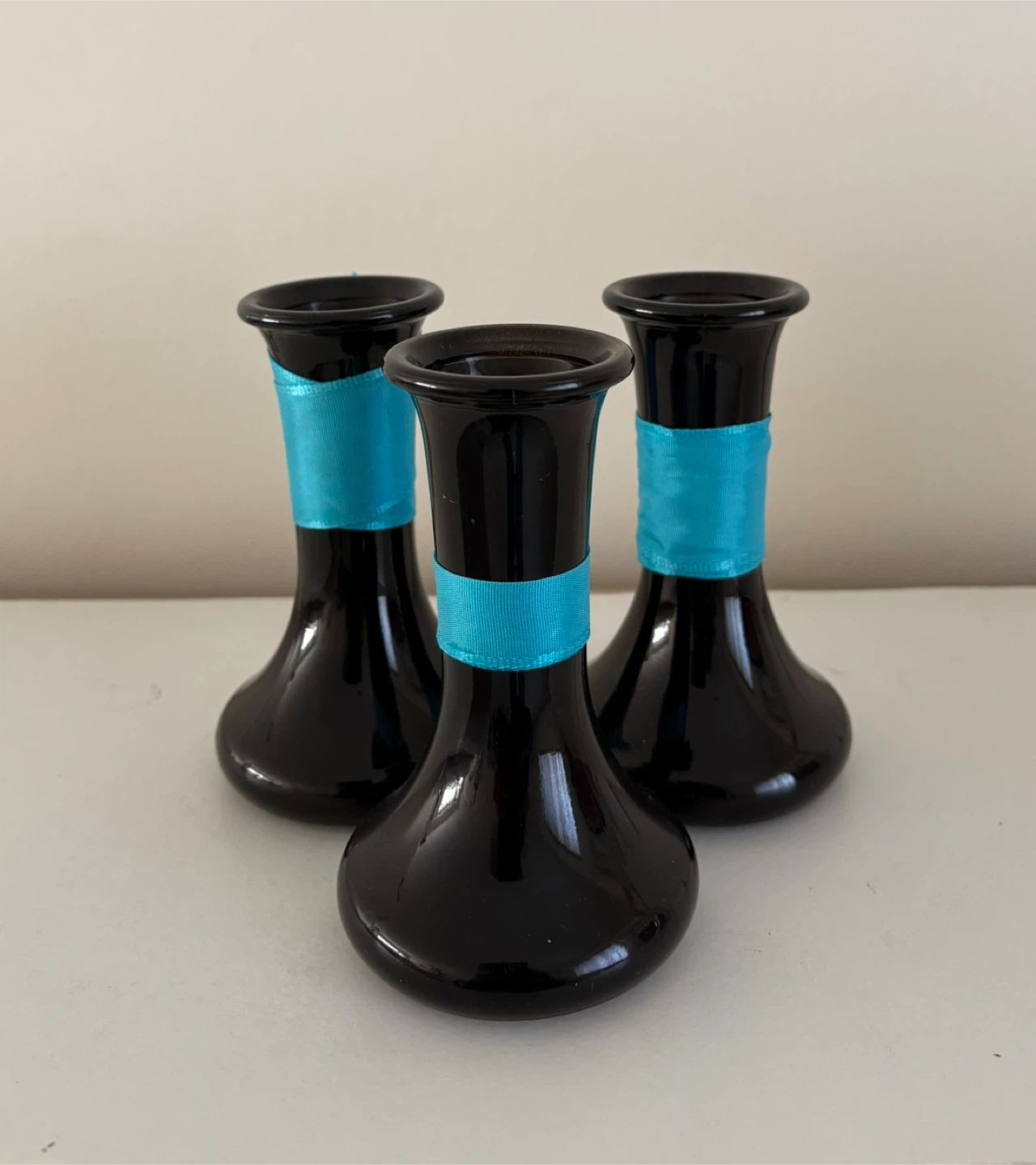 Set of 3 Black Vases with Blue Ribbon