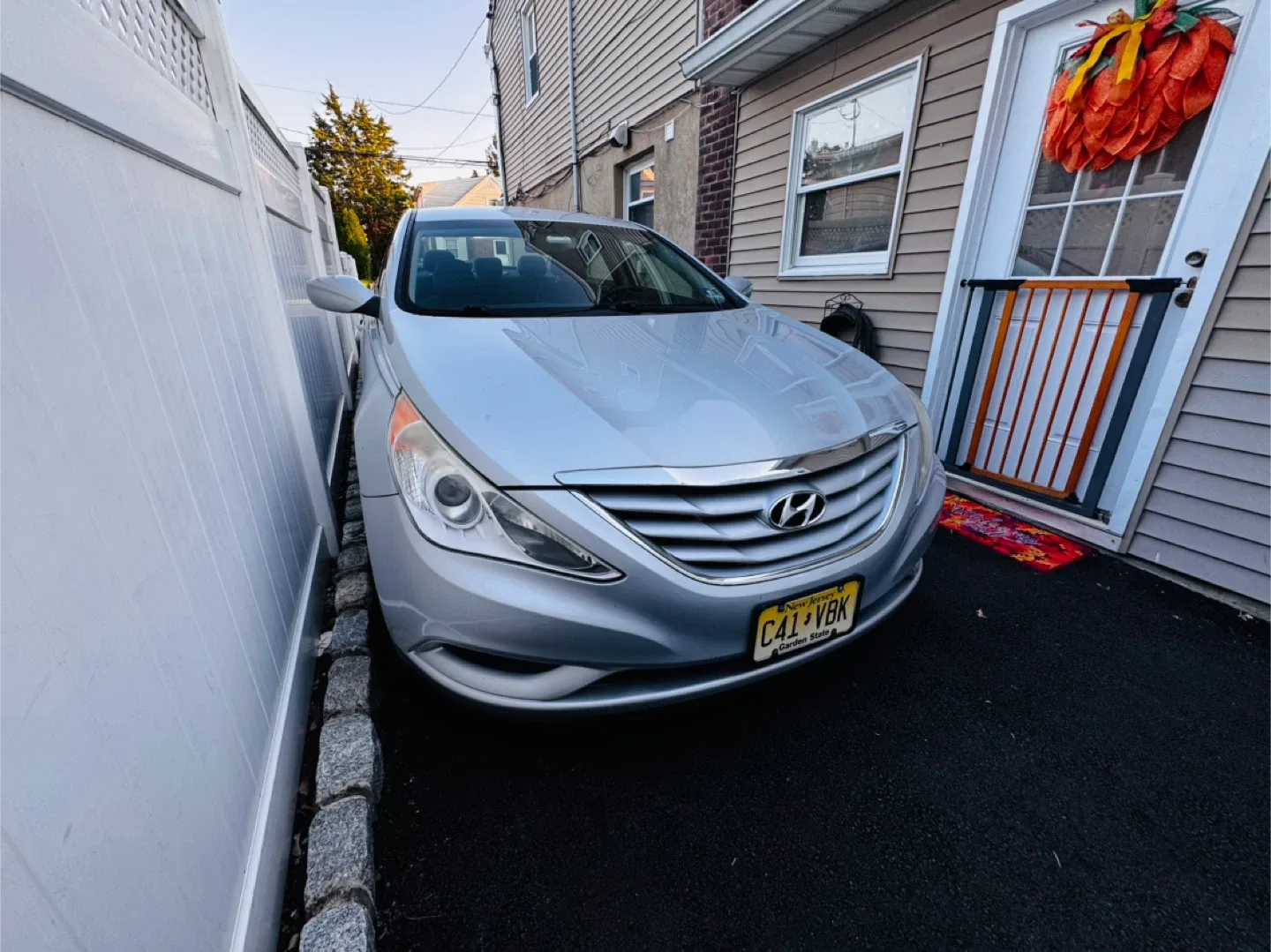 2011 Hyundai Sonata Sedan - Silver image indicator(2)