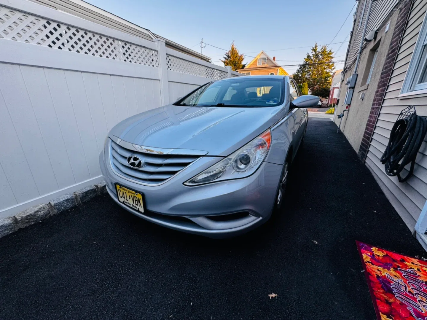 2011 Hyundai Sonata Sedan - Silver image indicator(4)