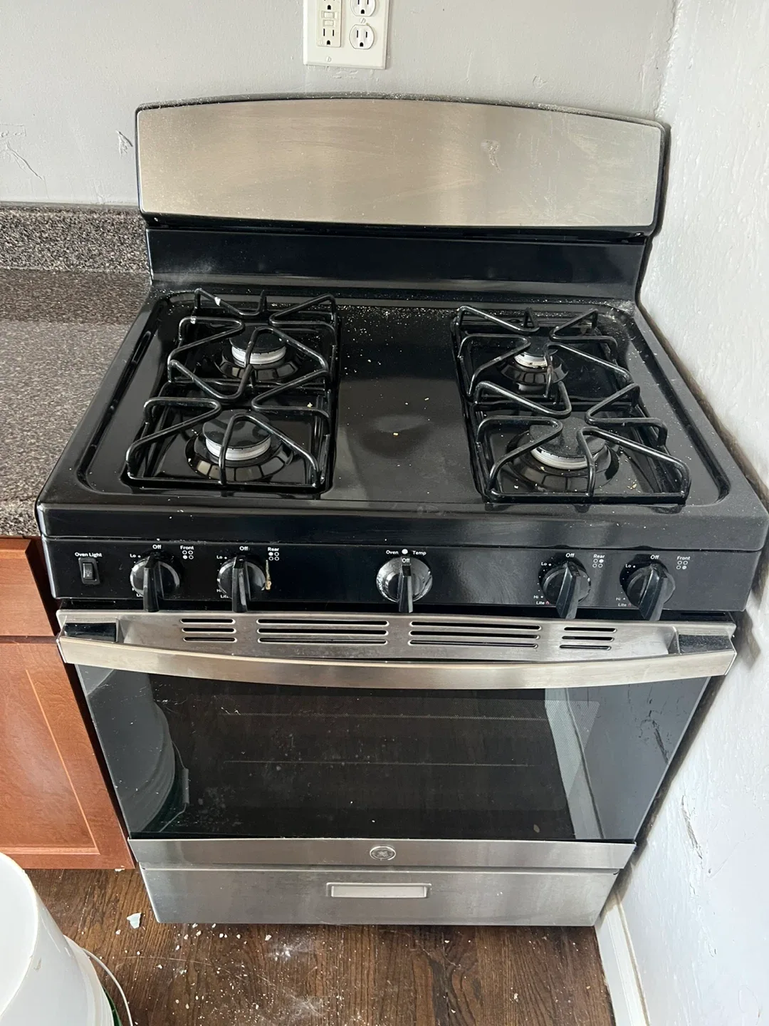 GE Gas Range