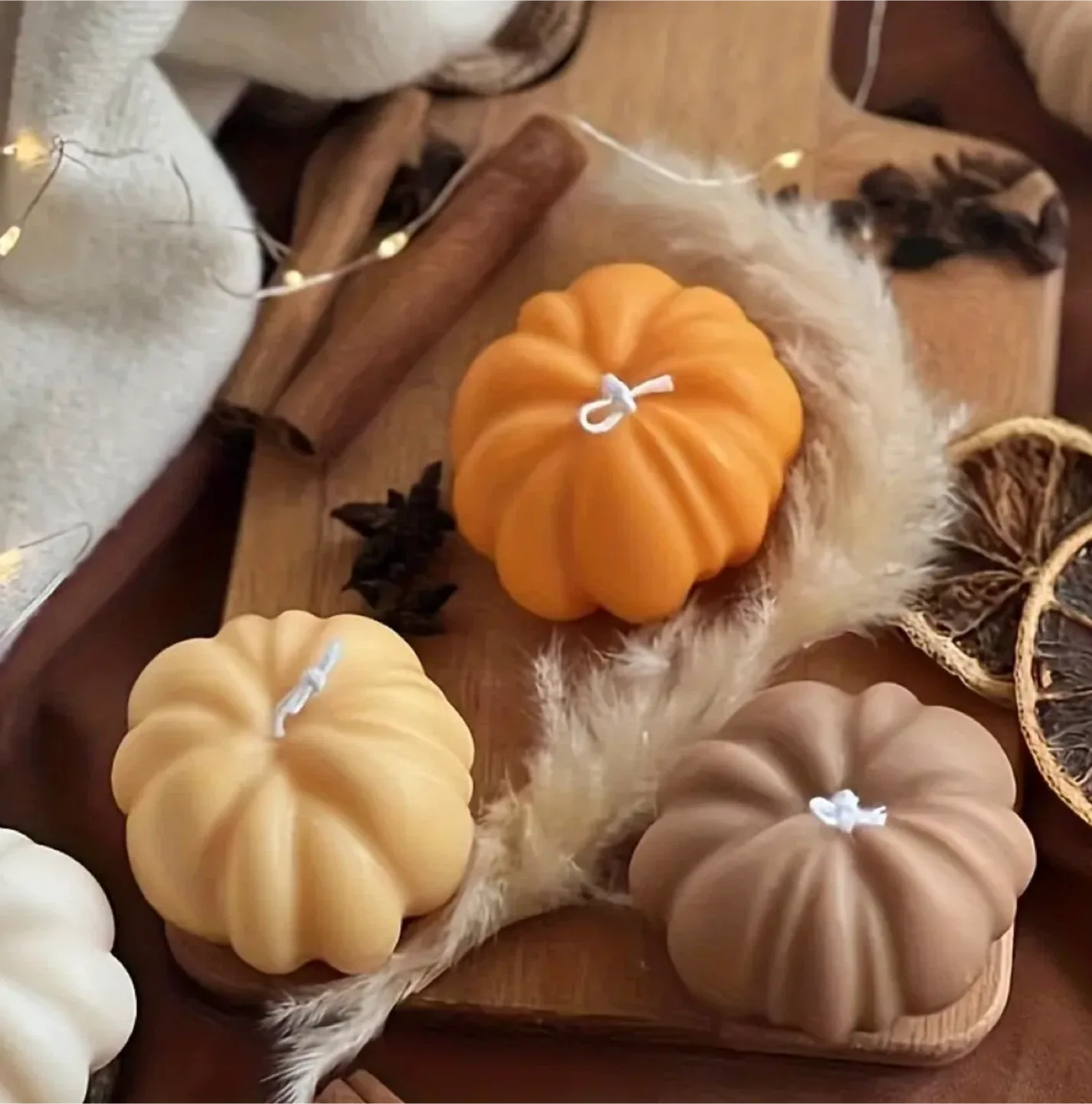 Pumpkin Shaped Candles image indicator(2)