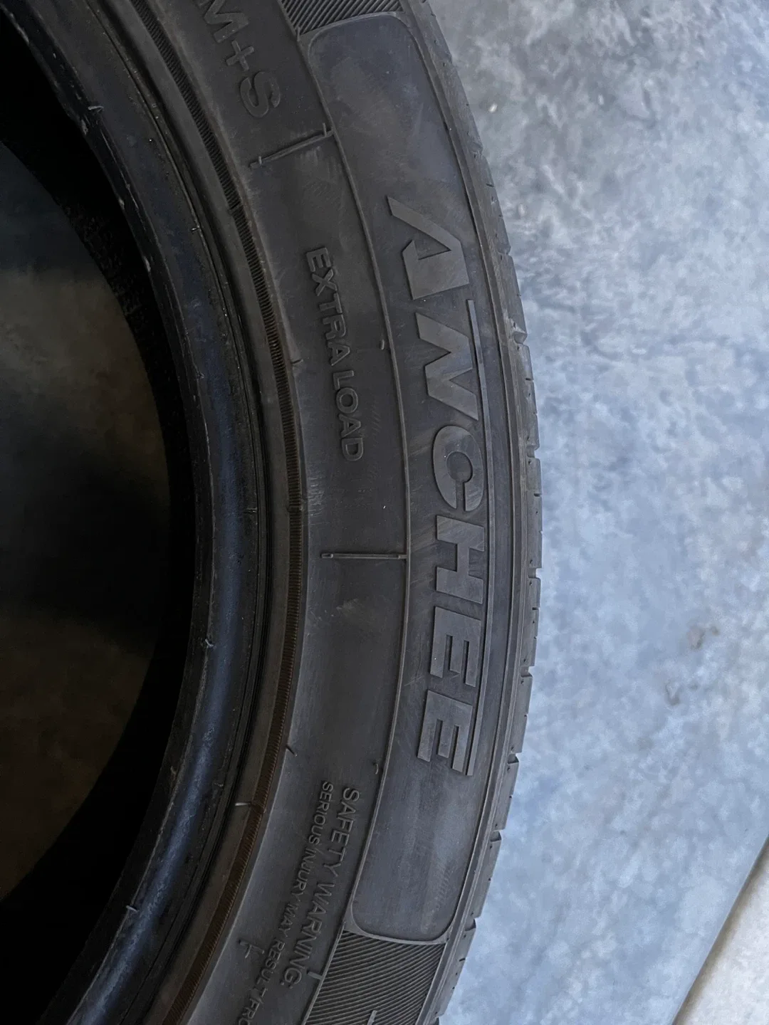 Set of 4 Anchee 235/55R20 Tyre($25 per piece) image indicator(5)