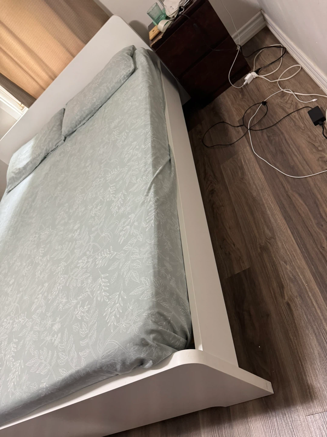 Ikea queen bed frame - photo 4