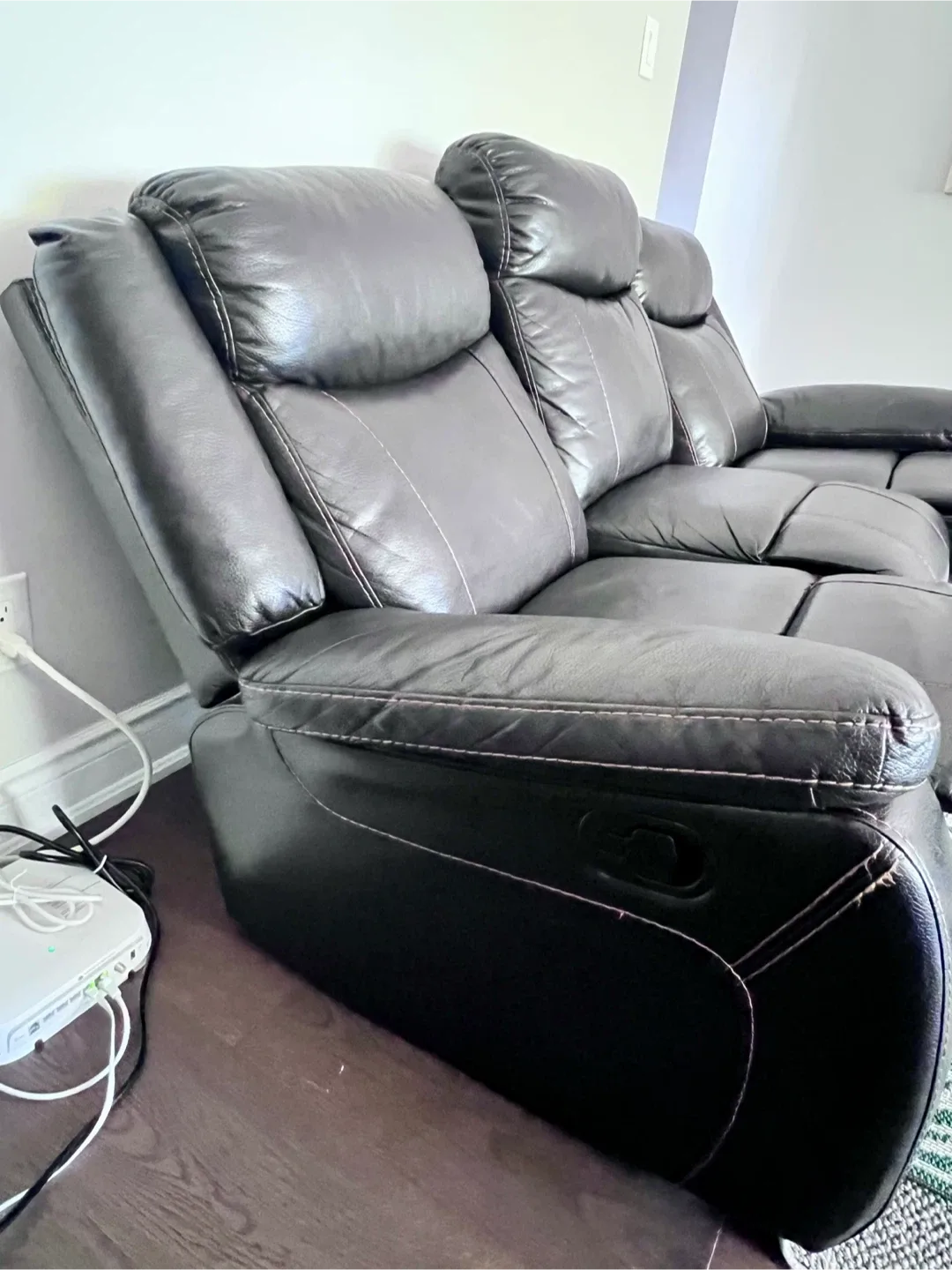 Black Leather 3-Seat Reclining Sofa image indicator(2)