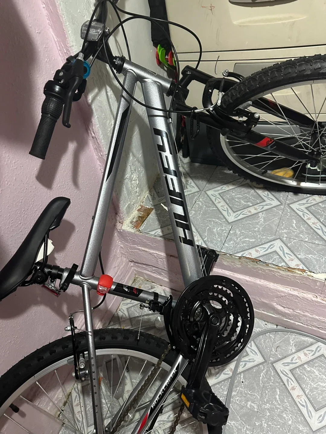 Huffy Rock Creek 24" Mountain Bike - Silver image indicator(3)