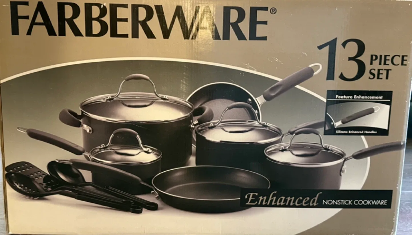 GARAGE SALE: Brand New Nonstick Cookware Set thumbnail