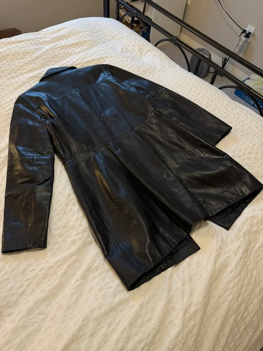 Black Leather Coat image indicator(4)