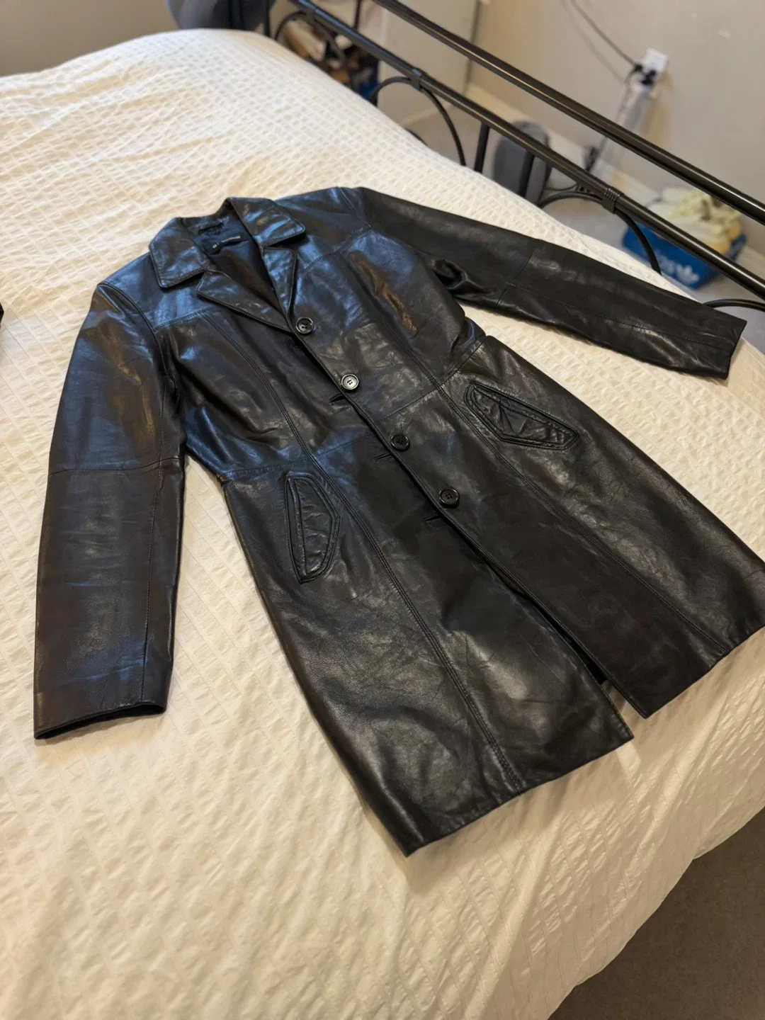 Black Leather Coat image indicator(2)