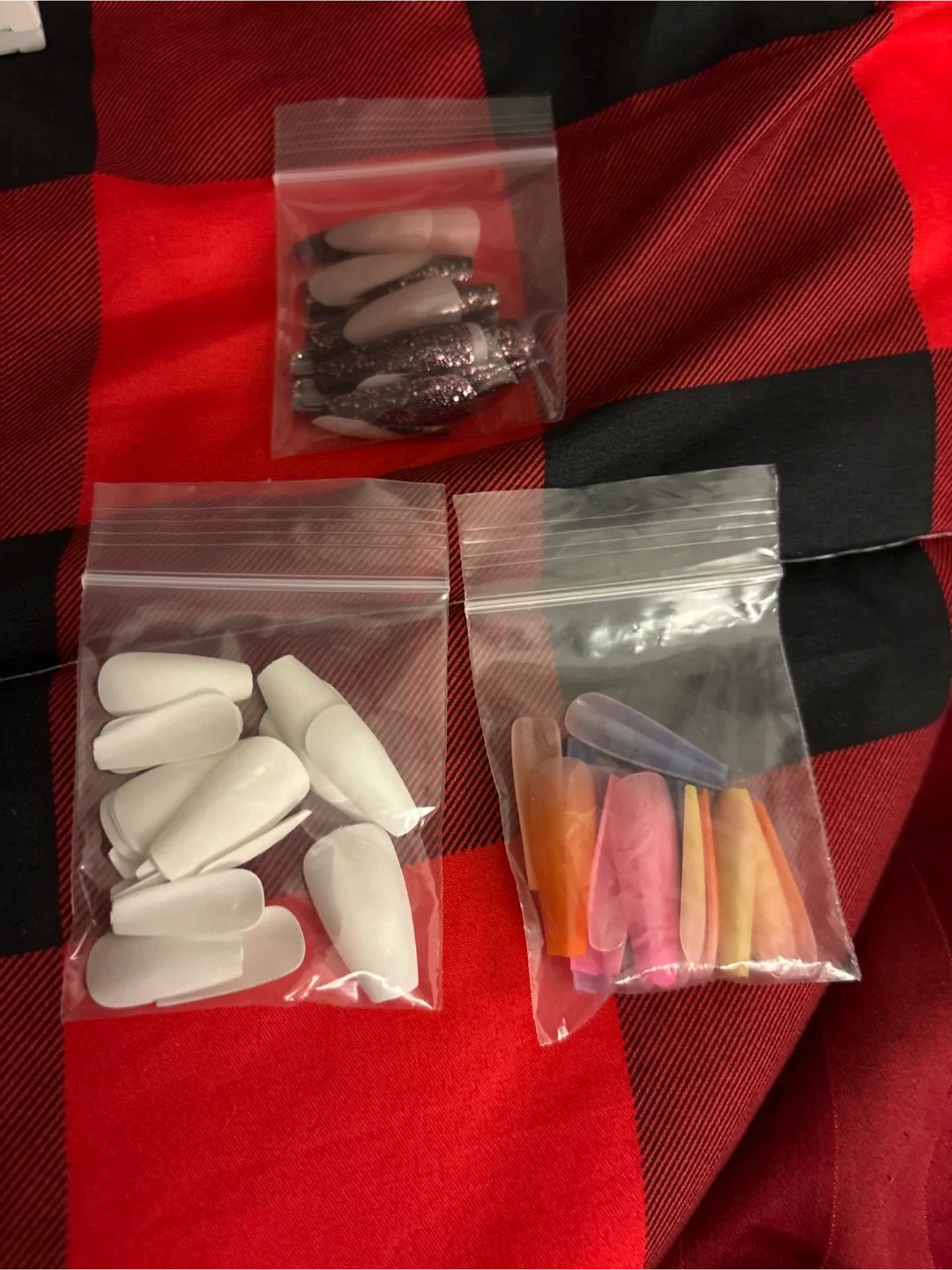 Assorted Press-On Nail Sets - New in Box! image indicator(3)