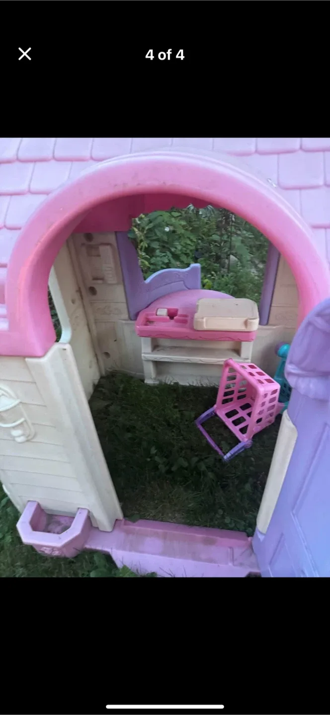 Step2 Neat & Tidy Cottage Playhouse image indicator(3)