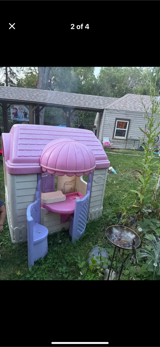 Step2 Neat & Tidy Cottage Playhouse image indicator(2)