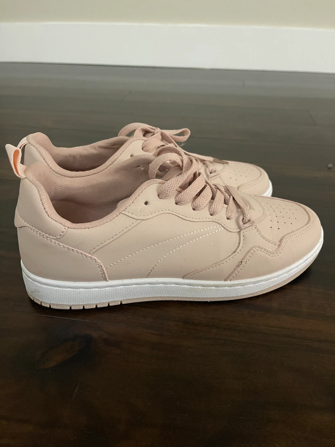 Ardene Comfort Foam+ Sneakers - Size 10