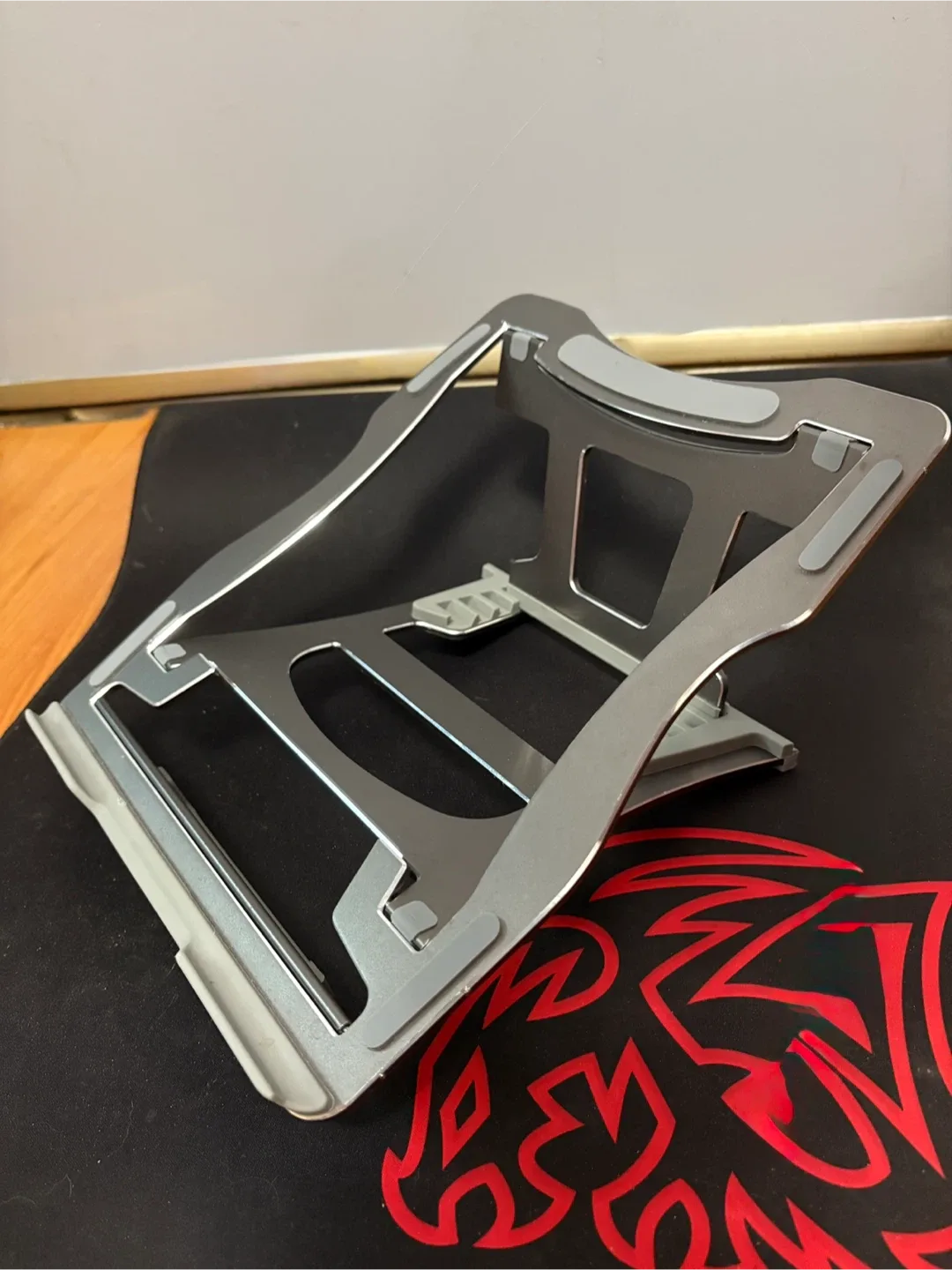 Adjustable Laptop Stand - Silver thumbnail