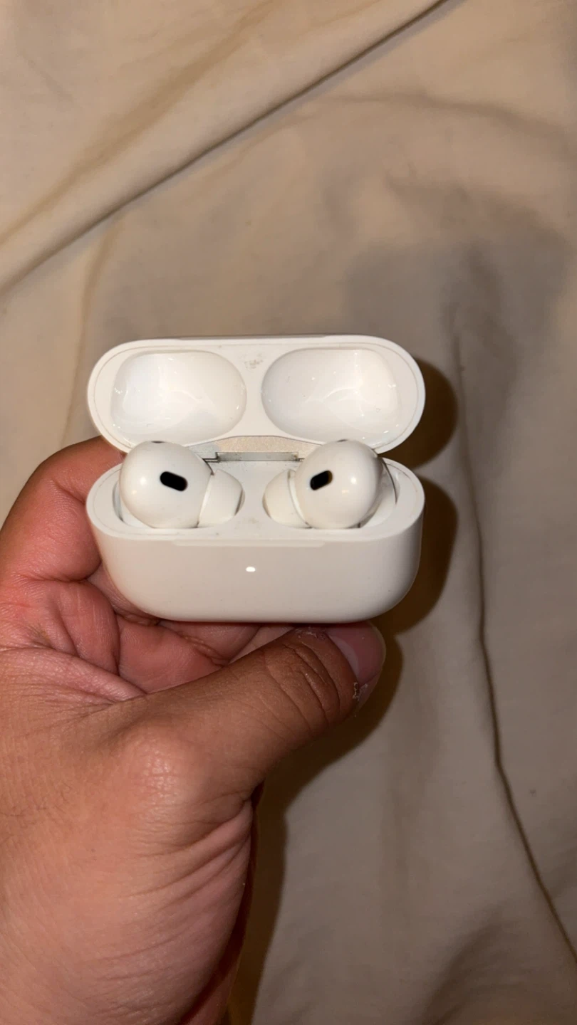 Apple Airpods Pro 2 - photo 2