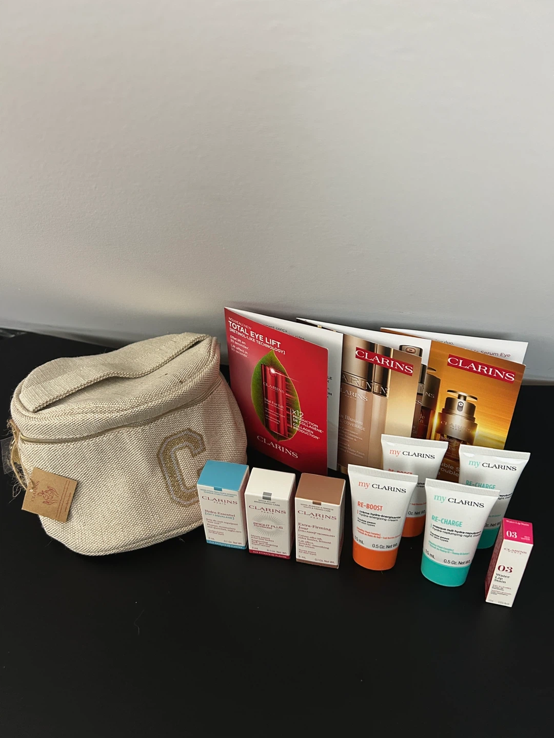 Clarins Skincare Set w/ Cosmetic Bag - photo 3