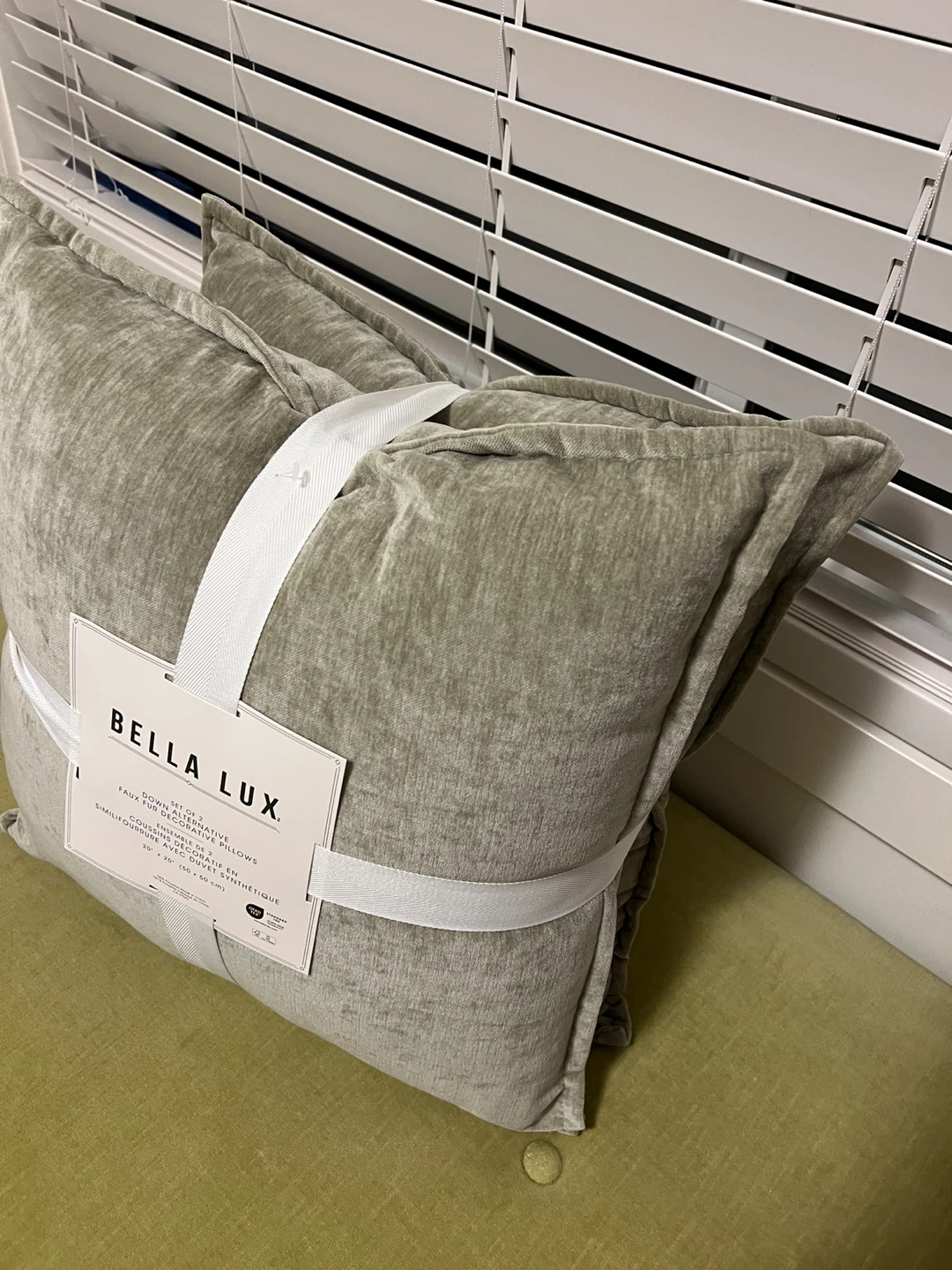 Bella Lux Decorative Pillows Set of 2 - New - photo 3