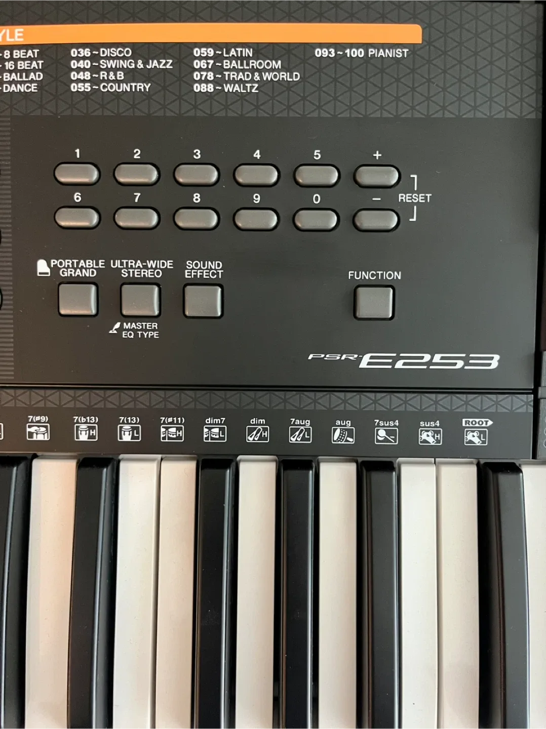Yamaha Piano with Stand image indicator(4)
