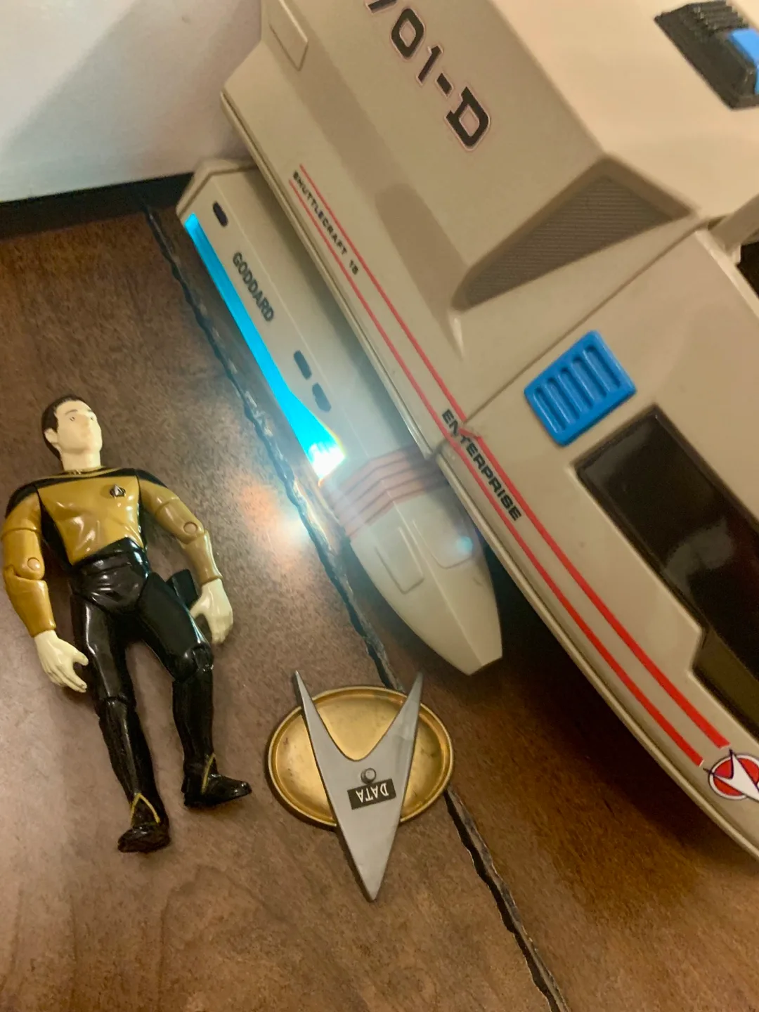 1992 Star Trek Shuttlecraft Goddard & Figures image indicator(6)