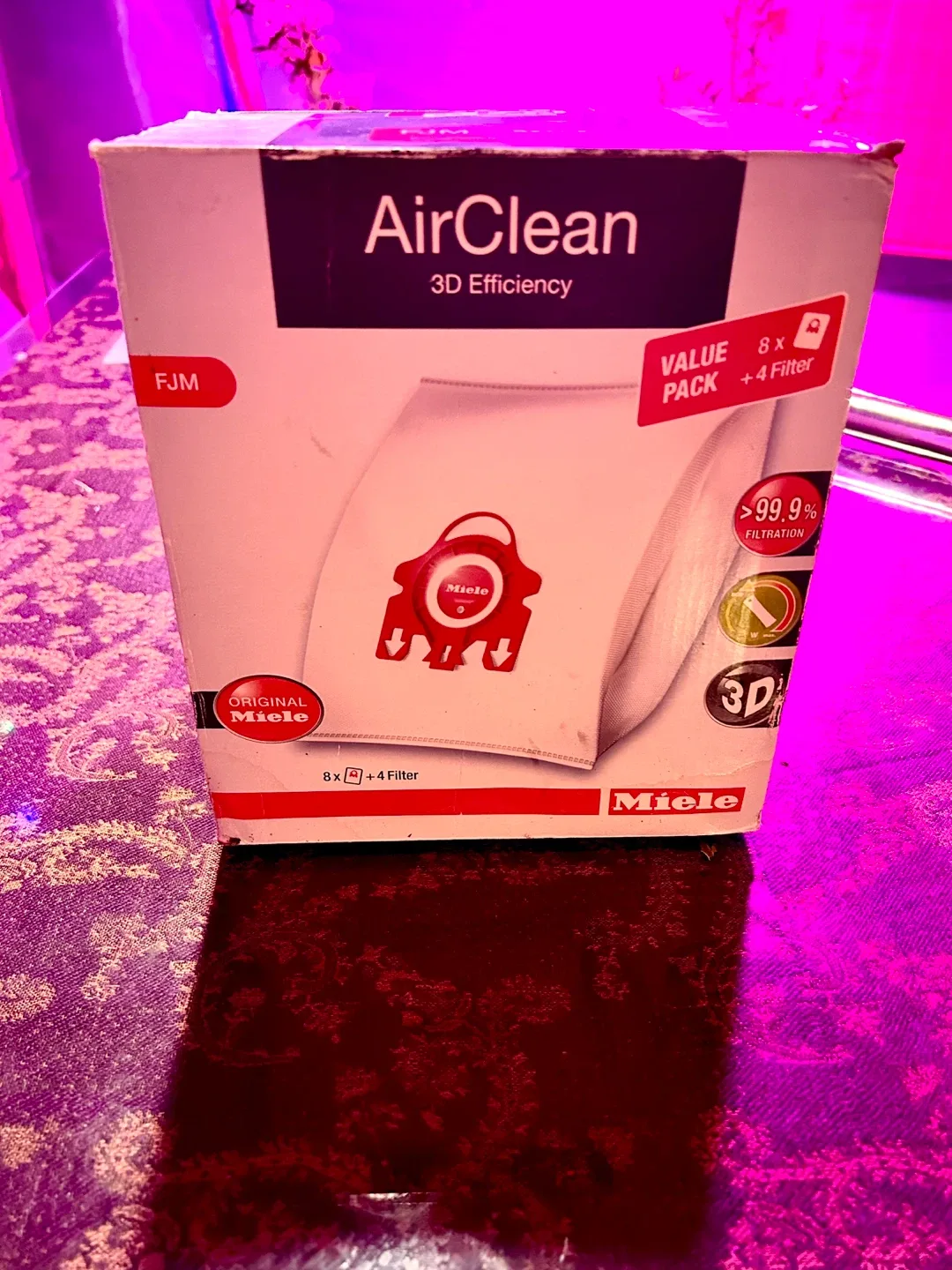 Meile  canister vacuum cleaner.. image indicator(2)