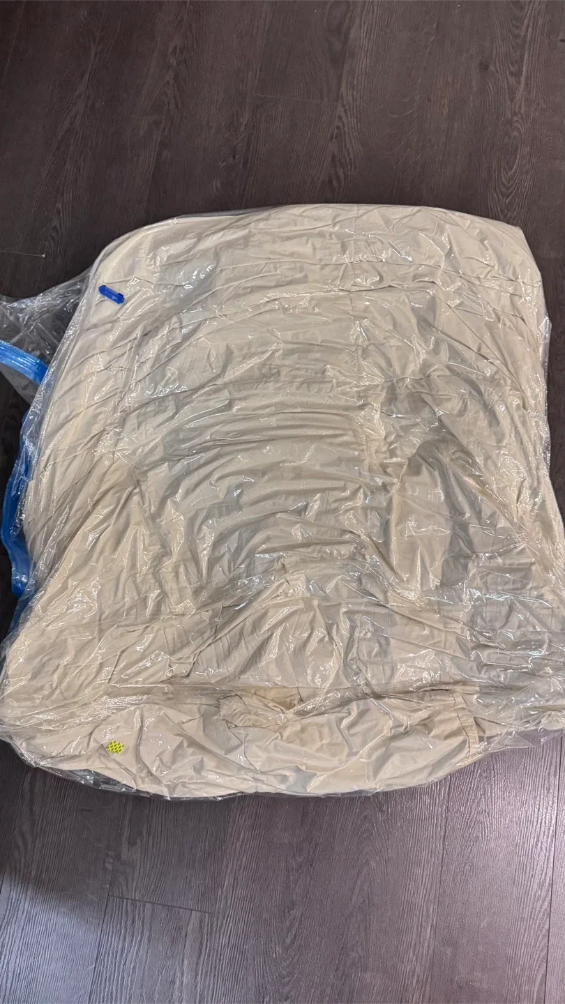 Duvet and blanket thumbnail