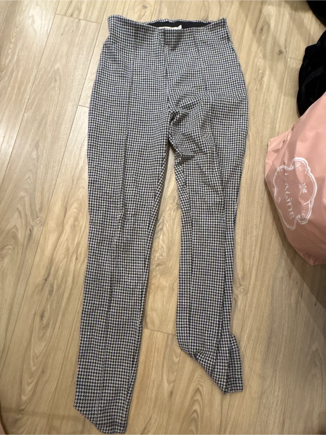 Mixed Clothing Lot image indicator(3)