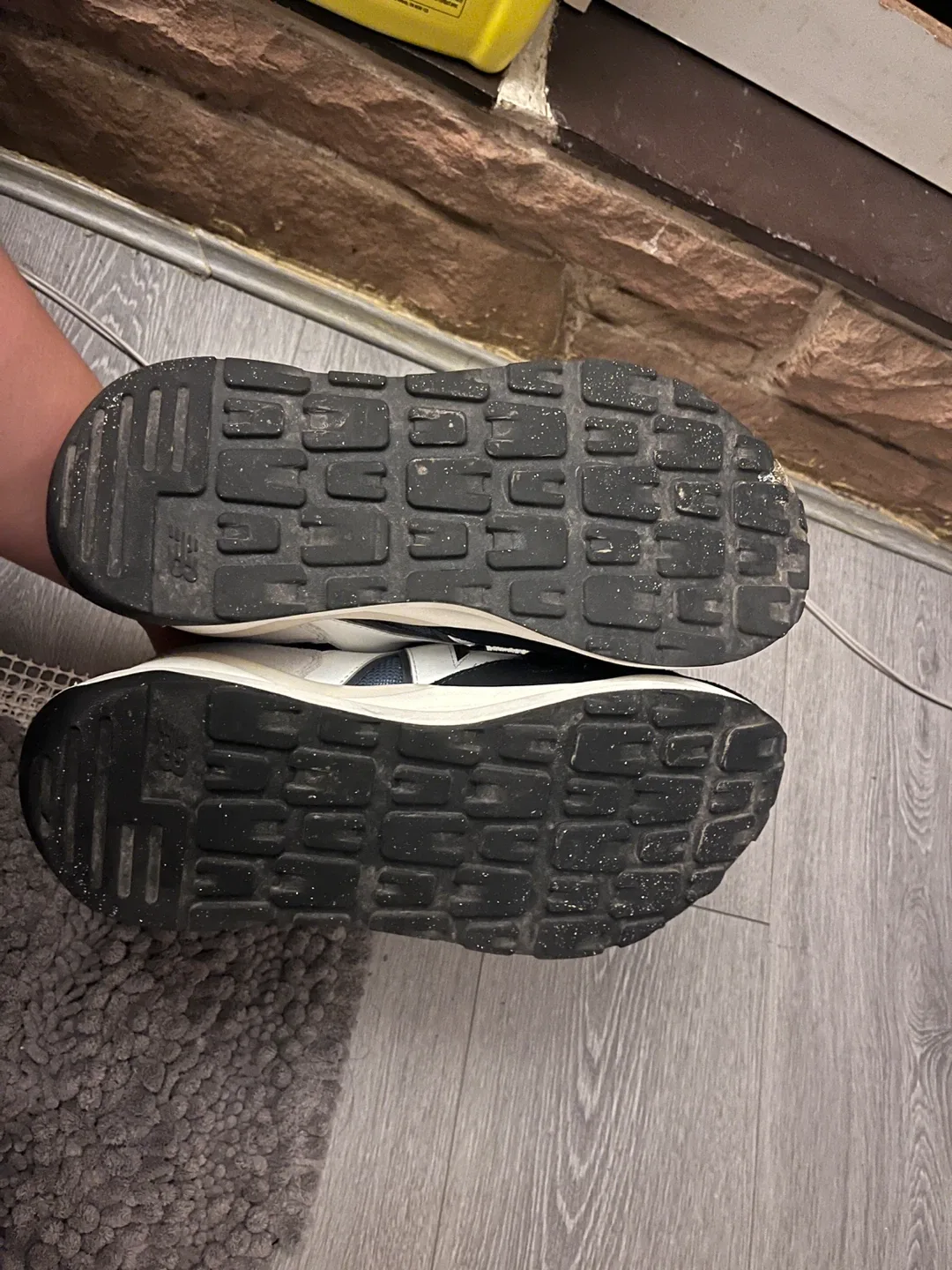 New balance shoes image indicator(5)