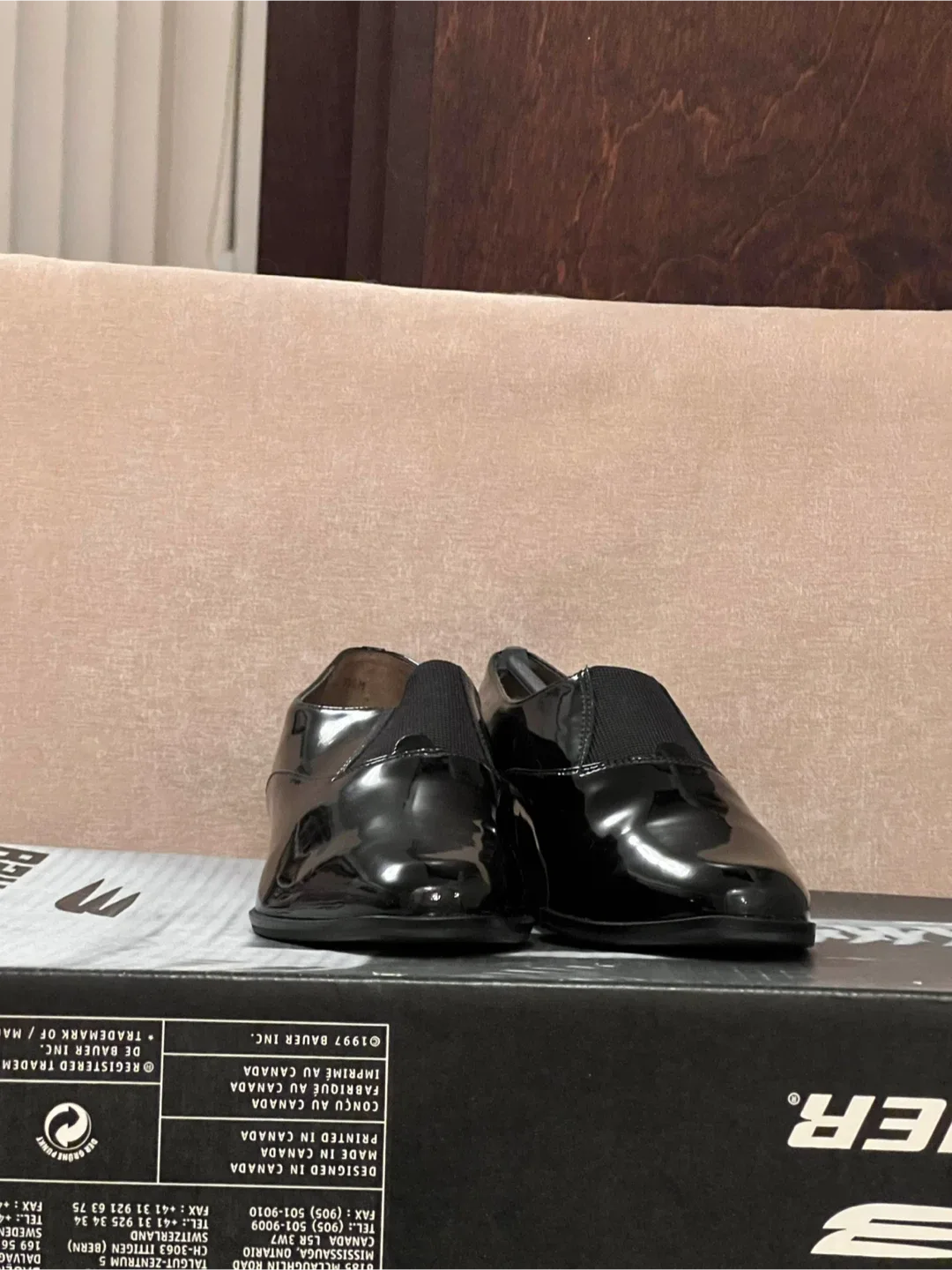 Nicole Women’s Black Patent Shoes - Size 7.5M. image indicator(3)