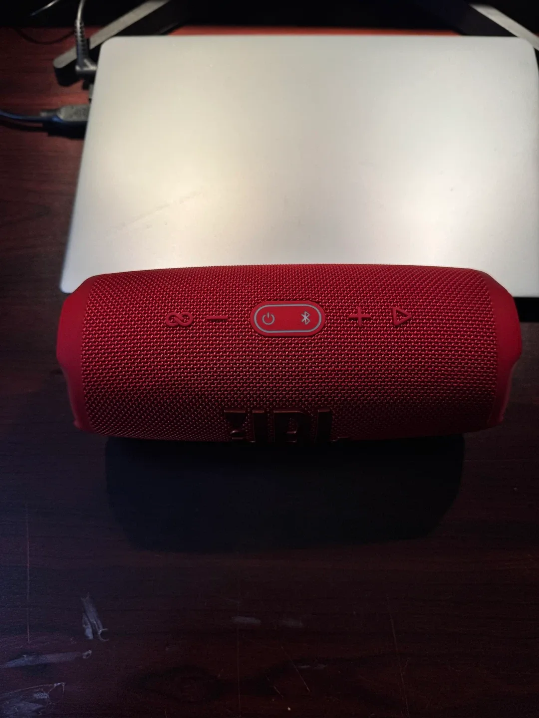 JBL Charge 5 Red Portable Bluetooth Speaker image indicator(7)
