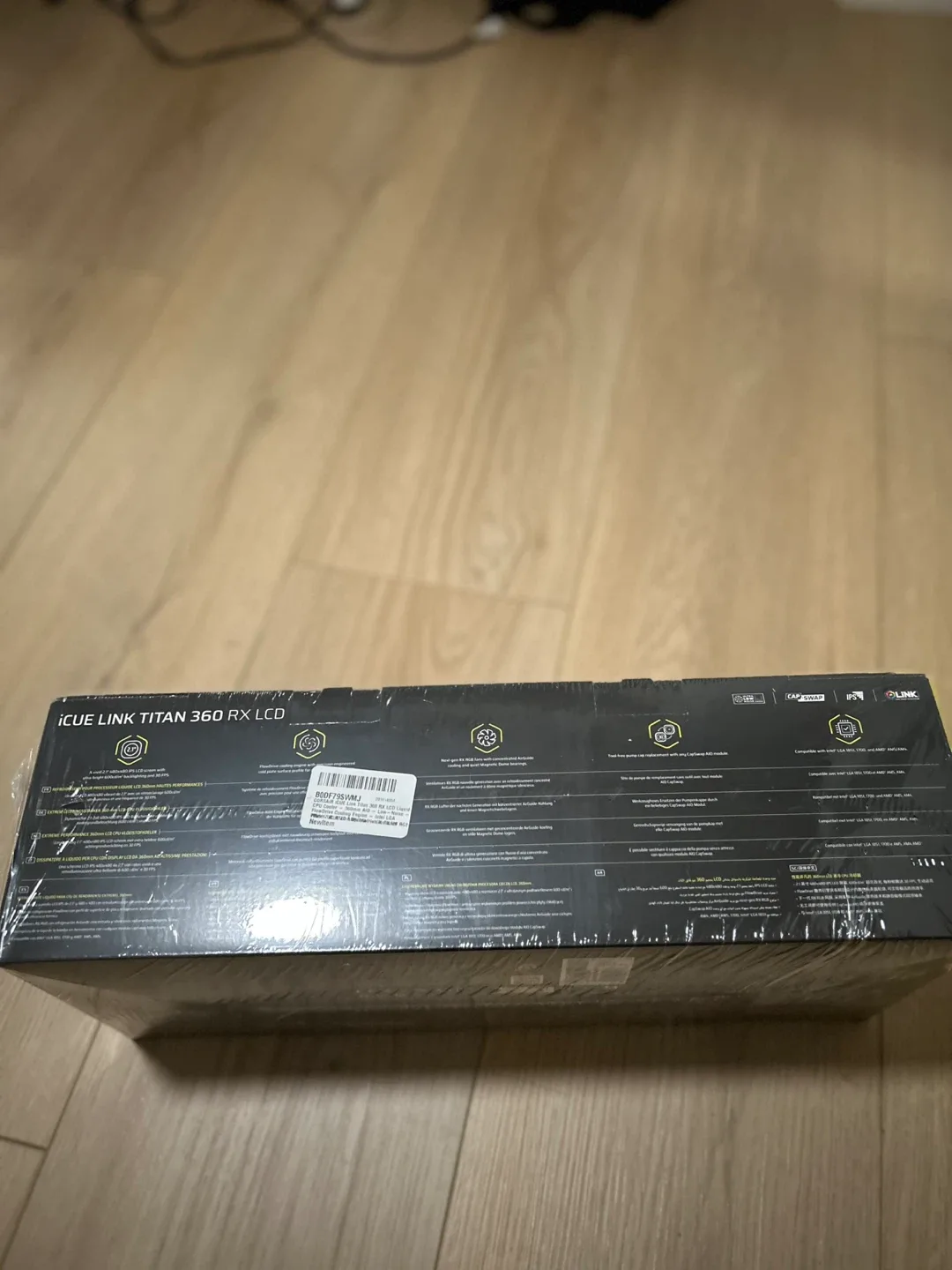 Corsair iCUE LINK TITAN 360 RX LCD CPU Liquid Cooler image indicator(5)