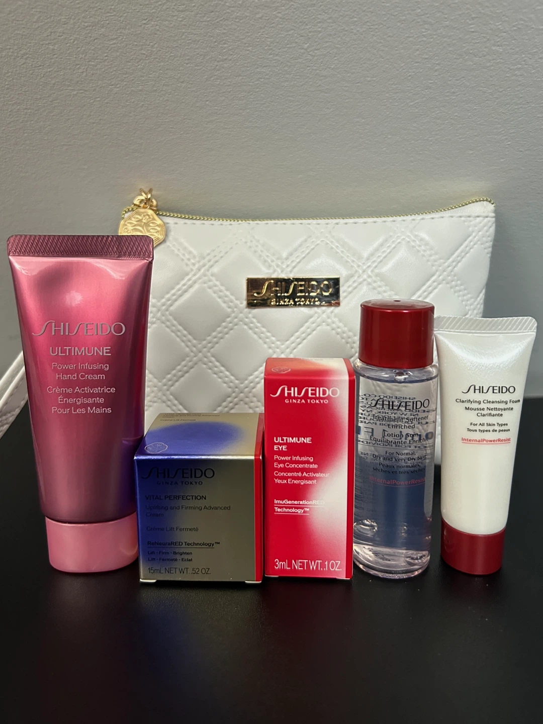 Shiseido Skincare Set w/ Pouch - photo 2