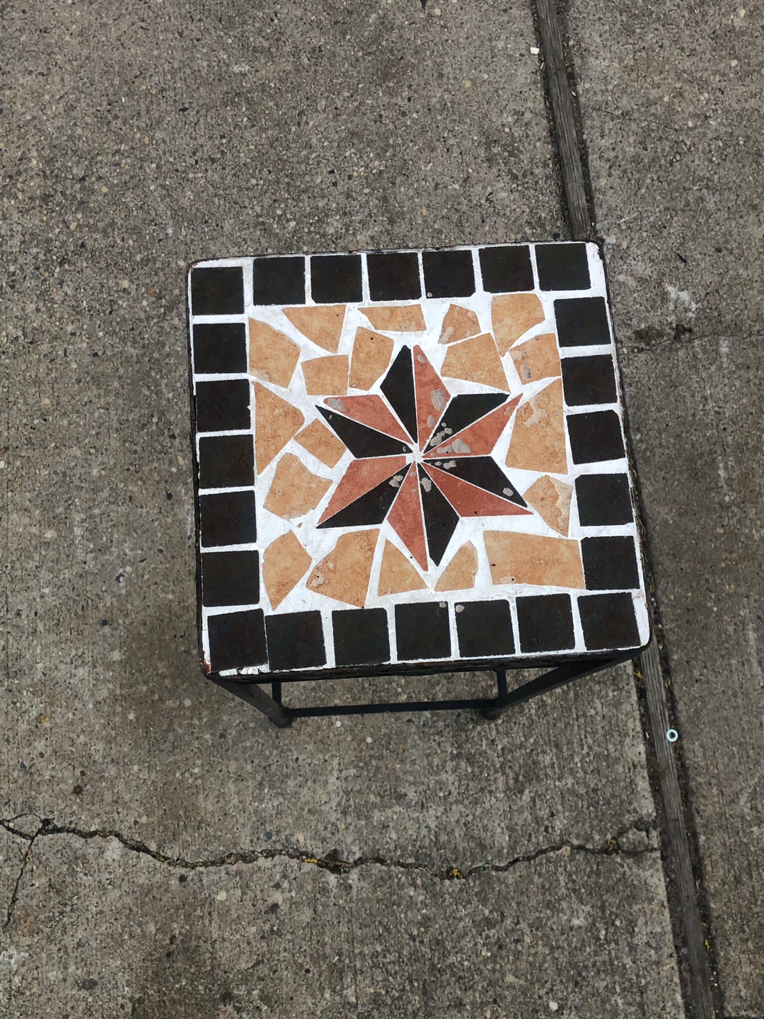 Mosaic Tile Plant Stand - photo 2